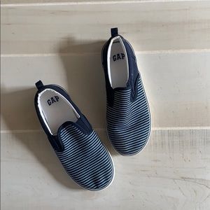 GAP boys slip on shoes